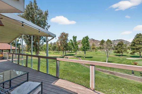$675,000 | 4650 Dulin Road, Unit SPC 1, Fallbrook, CA 92003