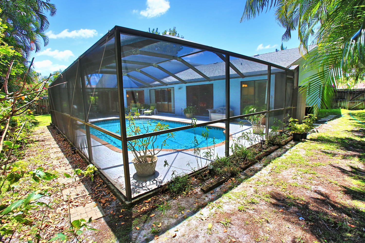 17700 Holly Brook Way Boca Raton, FL 33487 - Photo 27 of 33 027-28-External Rear