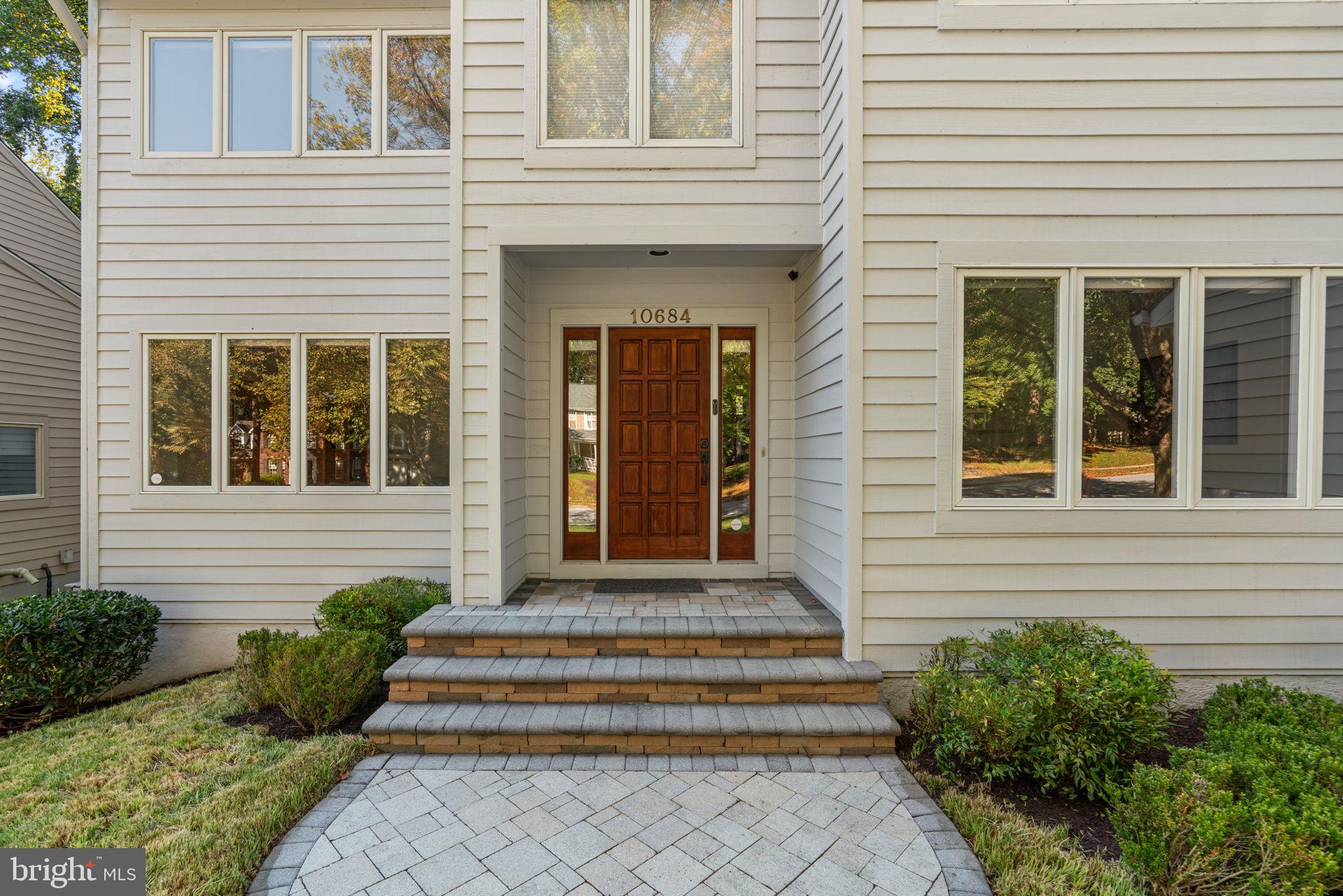 10684 Quarterstaff Road Columbia, MD 21044 - Photo 5 of 84 Welcome home!