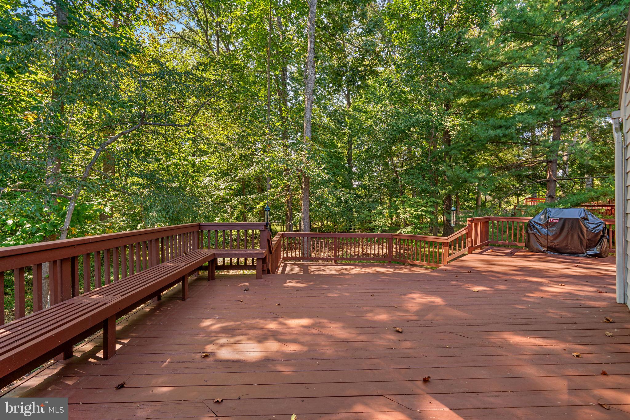 10684 Quarterstaff Road Columbia, MD 21044 - Photo 81 of 84 Deck with built-in seating
