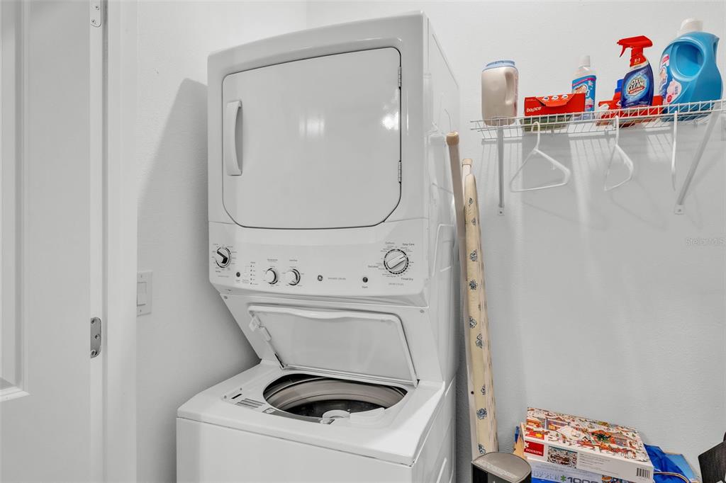 280 Pershing Street Bartow, FL 33830 - Photo 25 of 41 a utility room with dryer and washer