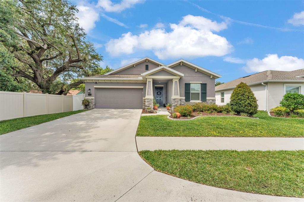 280 Pershing Street Bartow, FL 33830 - Photo 36 of 41 a front view of a house with a yard