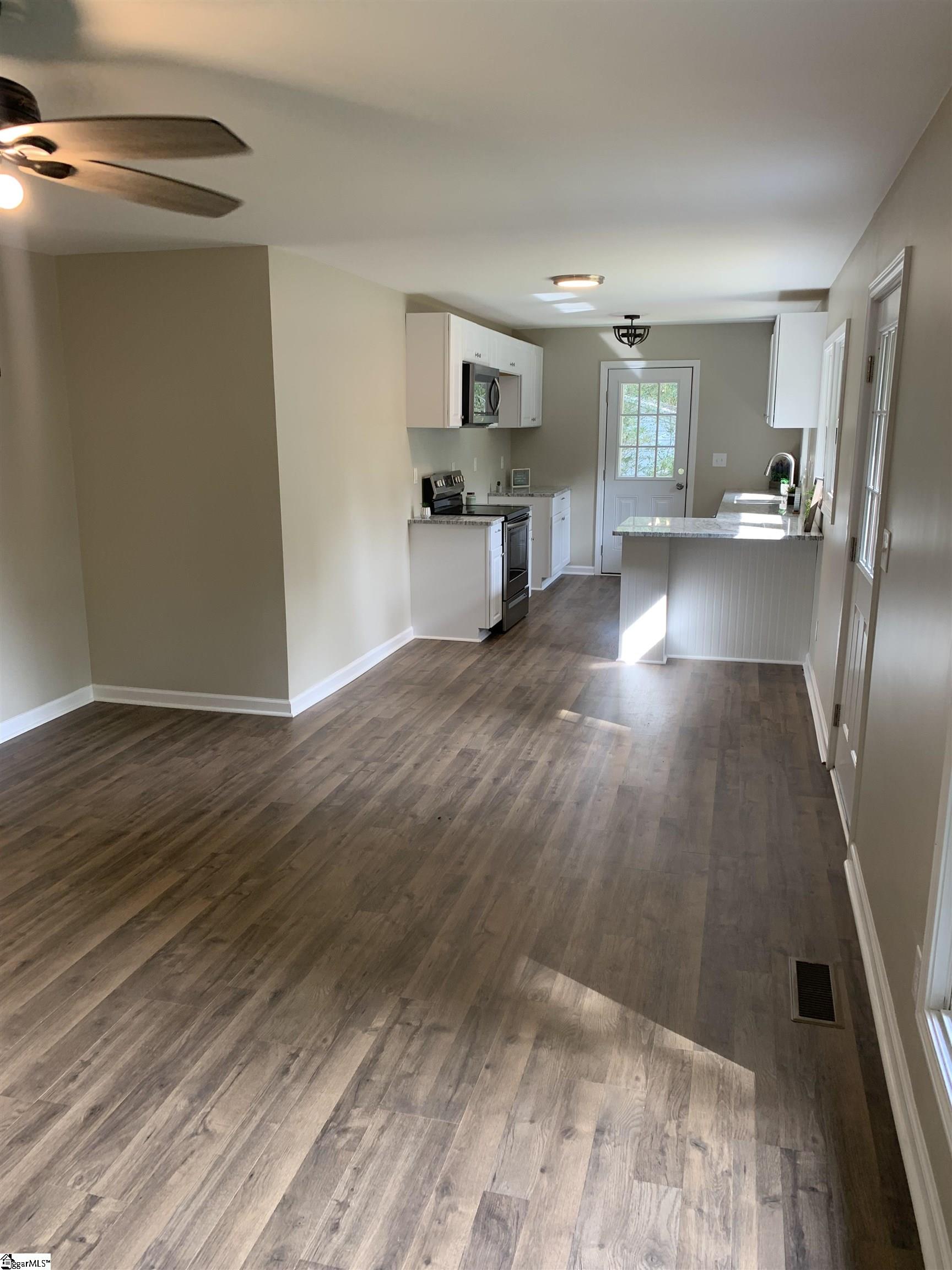 226 State Rd S-39-190 Pickens, SC 29671 - Photo 15 of 23