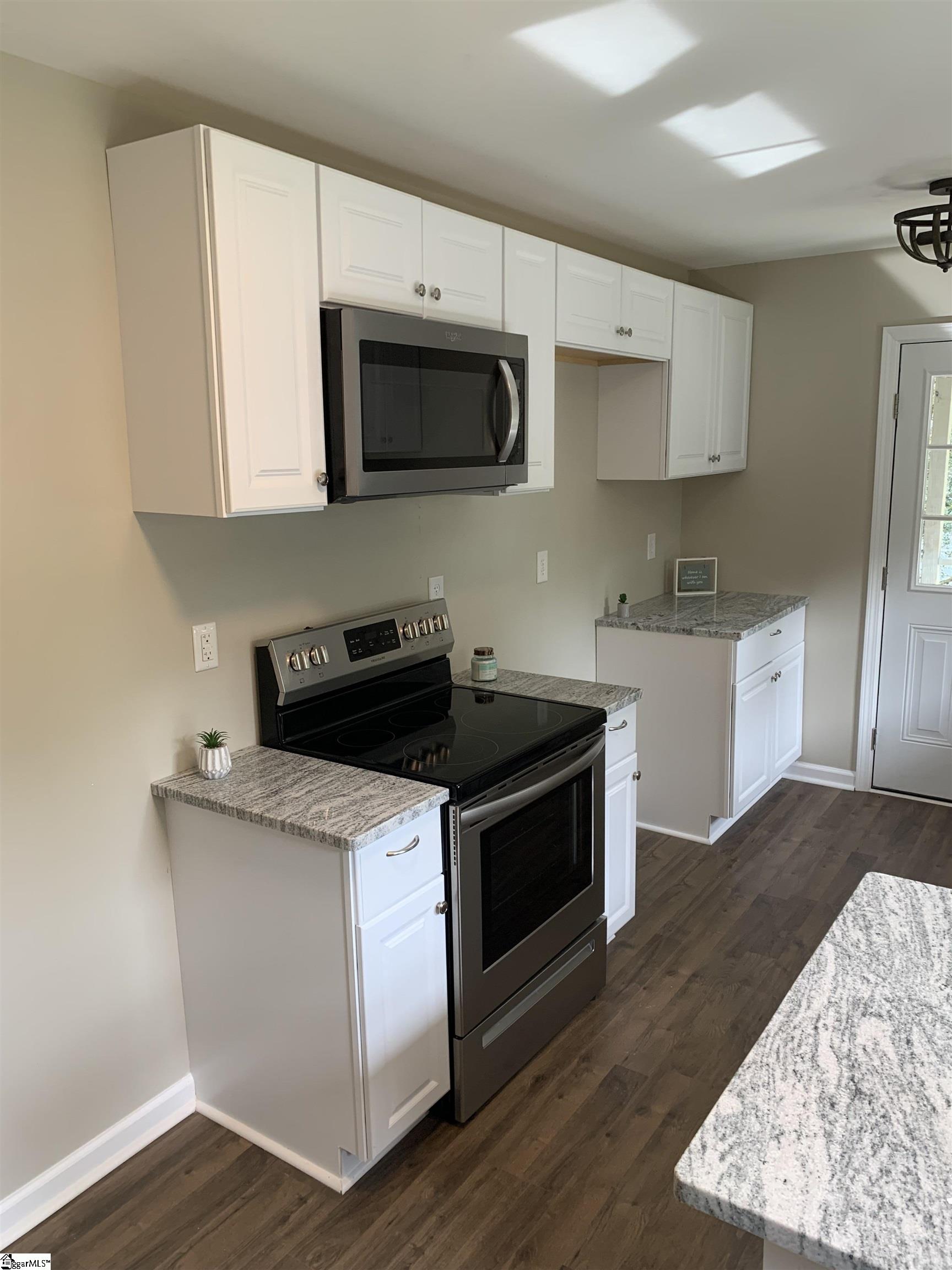 226 State Rd S-39-190 Pickens, SC 29671 - Photo 9 of 23