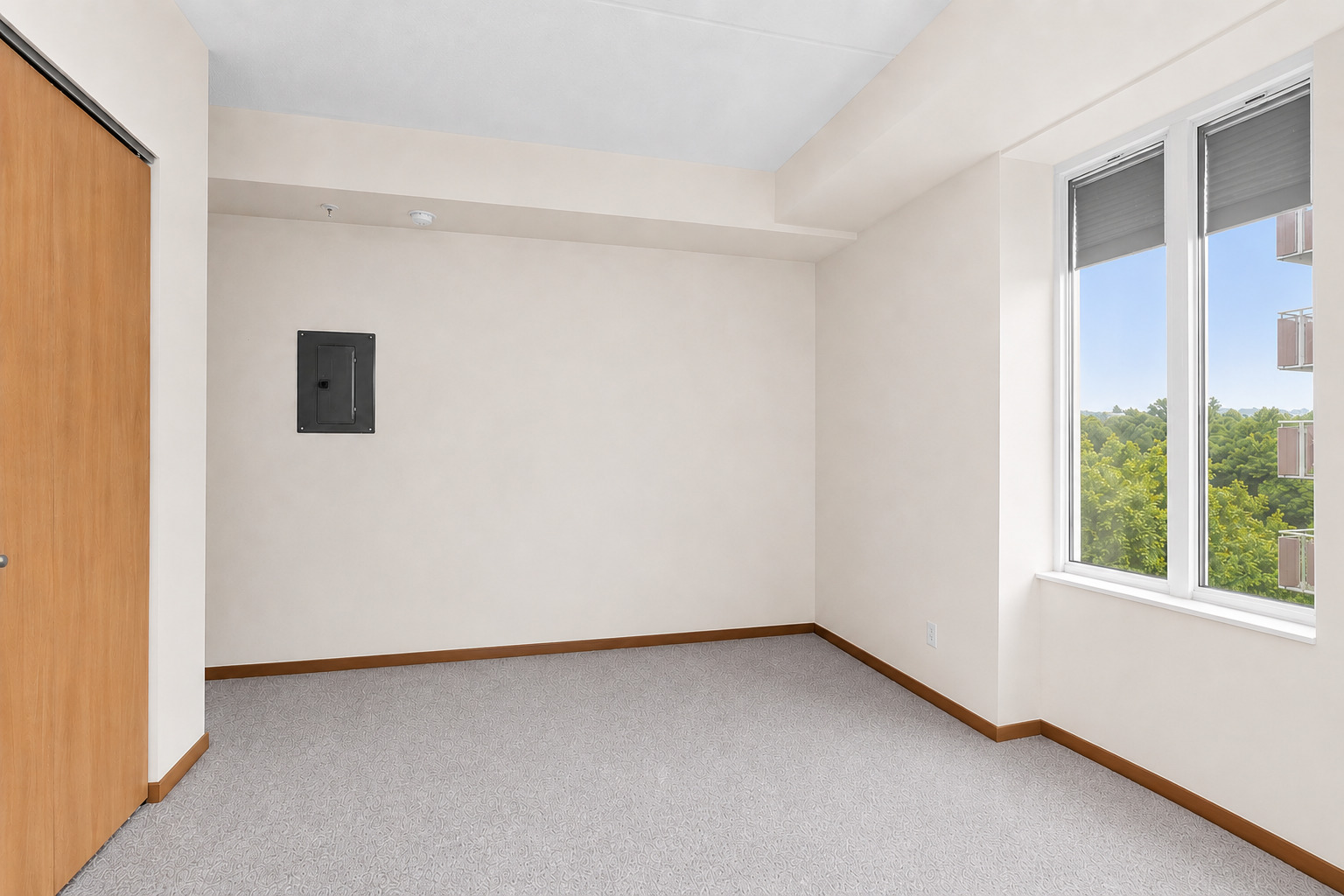 515 Main Street, Unit 401 Evanston, IL 60202 - Photo 14 of 20