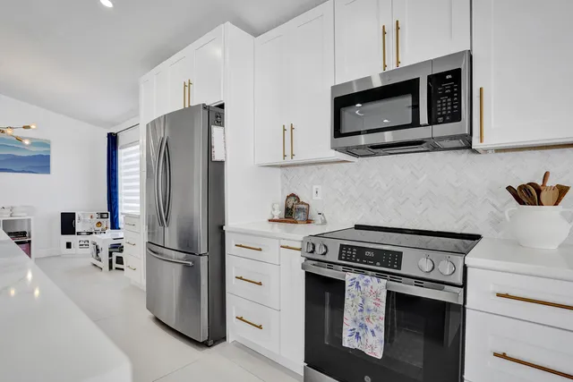 $675,000 | 4571 Northwest 6th Street, Deerfield Beach, FL 33442