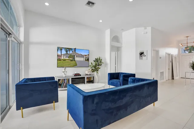 $675,000 | 4571 Northwest 6th Street, Deerfield Beach, FL 33442