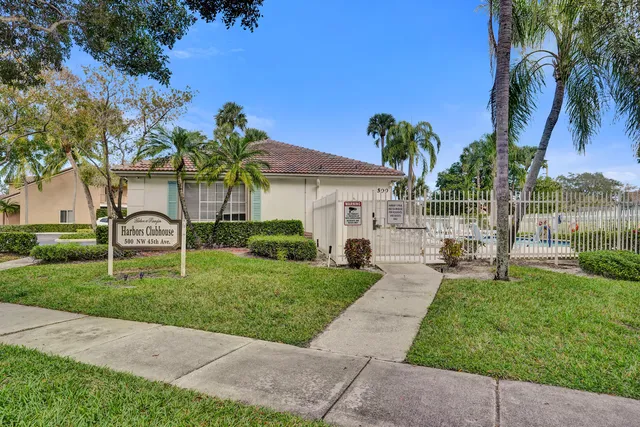 $675,000 | 4571 Northwest 6th Street, Deerfield Beach, FL 33442