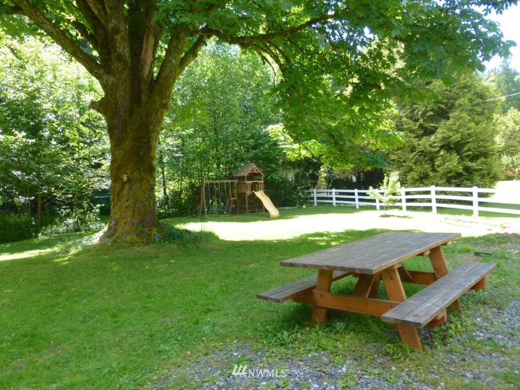 681 Old Samish Road Bellingham, WA 98229 - Photo 18 of 25 Gallery Image 18
