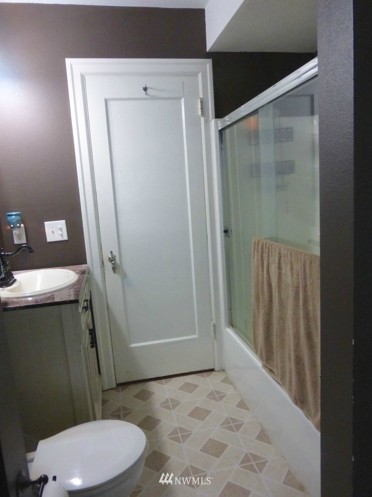 681 Old Samish Road Bellingham, WA 98229 - Photo 8 of 25 Gallery Image 8