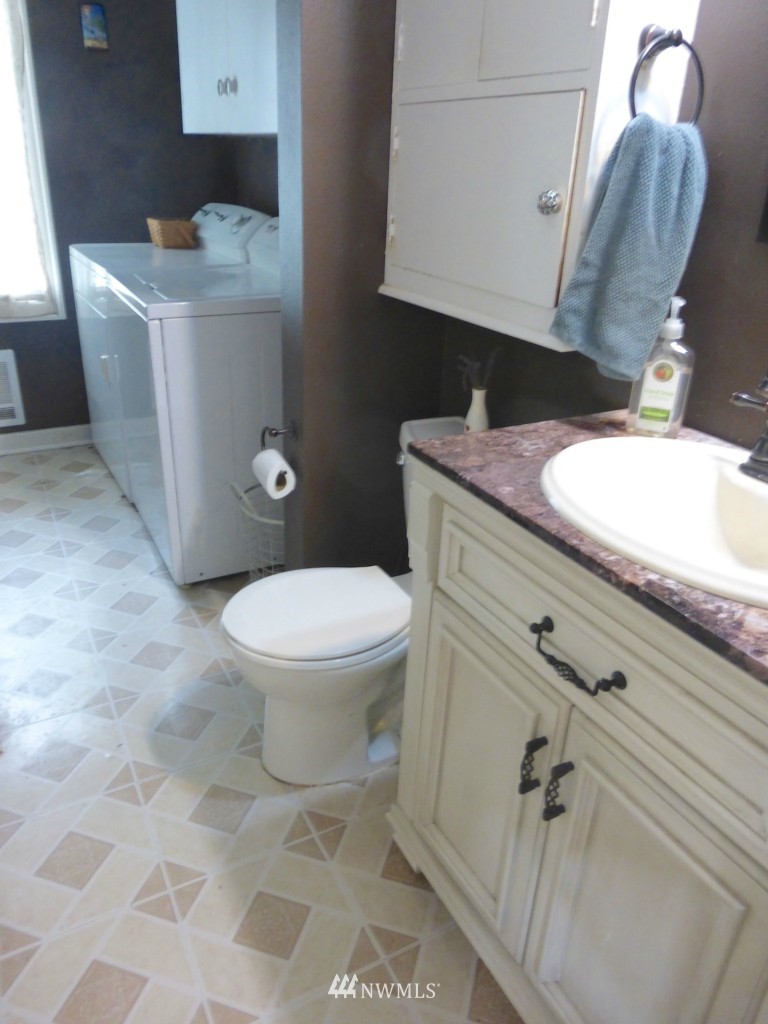 681 Old Samish Road Bellingham, WA 98229 - Photo 9 of 25 Gallery Image 9