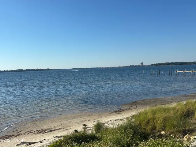 $290,000 | 25 West Cooper Drive, Panama City, FL 32404