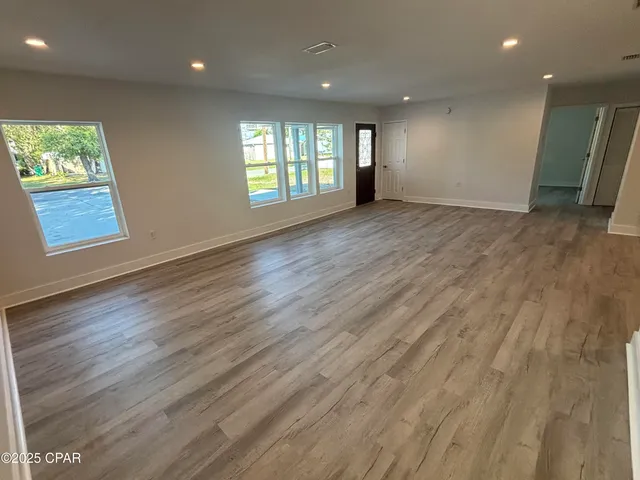 $290,000 | 25 West Cooper Drive, Panama City, FL 32404