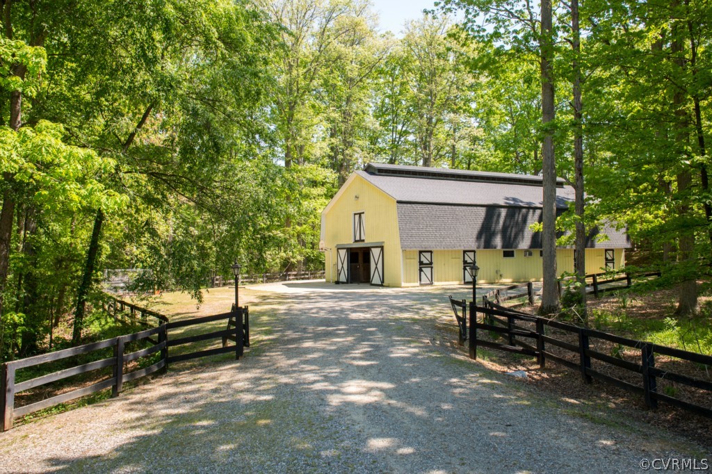 1590 Cardwell Road Crozier, VA 23039 - Photo 13 of 24