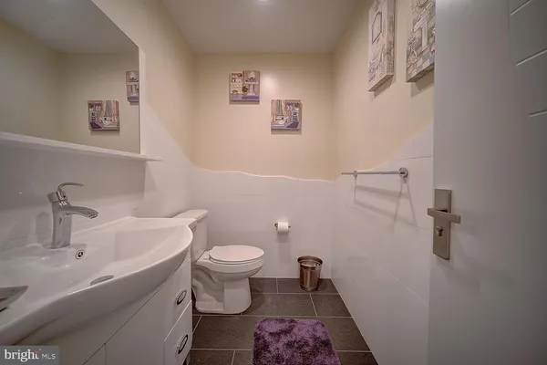 a bathroom with a sink and a toilet