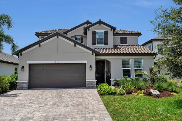 $740,000 | 16942 Savory Mist Circle, Bradenton, FL 34211