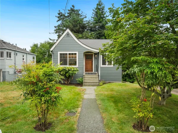$698,000 | 205 Northwest 101st Street, Seattle, WA 98177