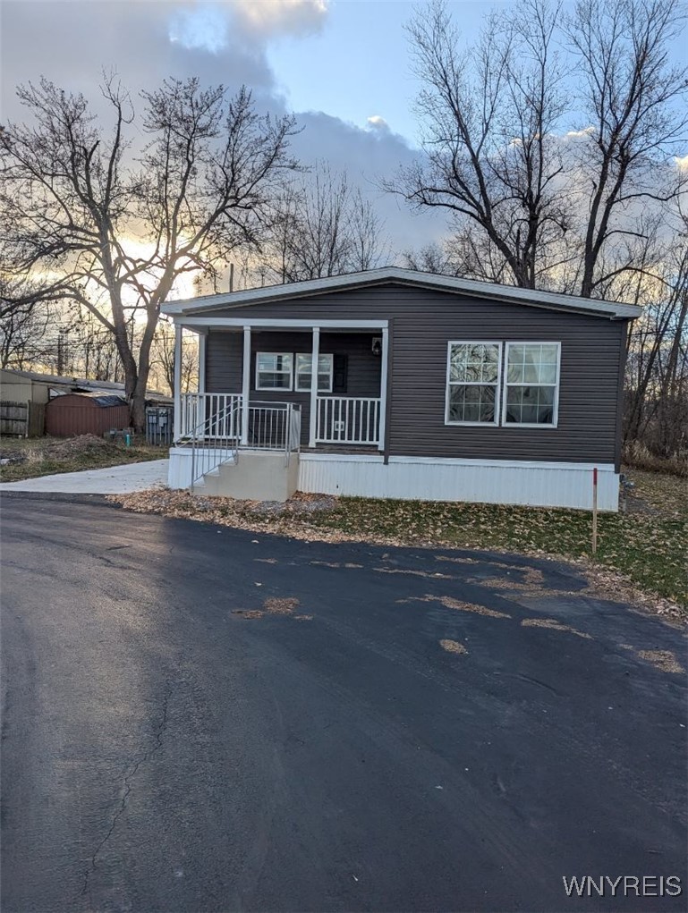51 Ritchie Avenue Tonawanda, NY 14150 - Photo 1 of 15 Front Exterior