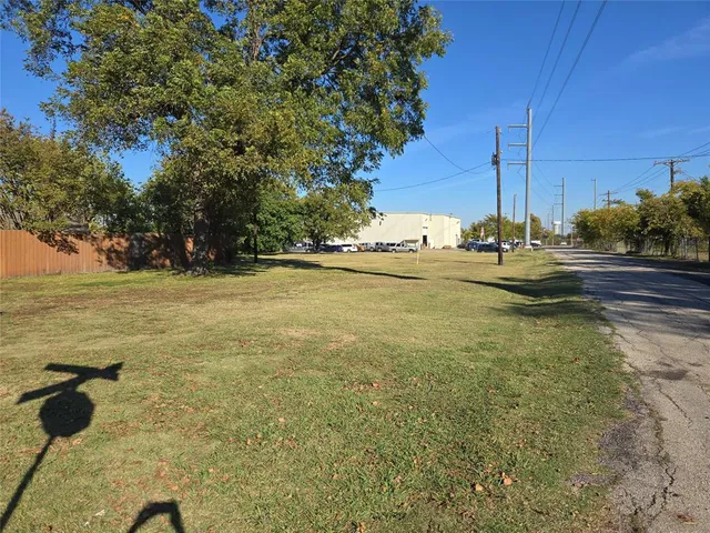 $99,000 | 224 South 2nd Street, Garland, TX 75040