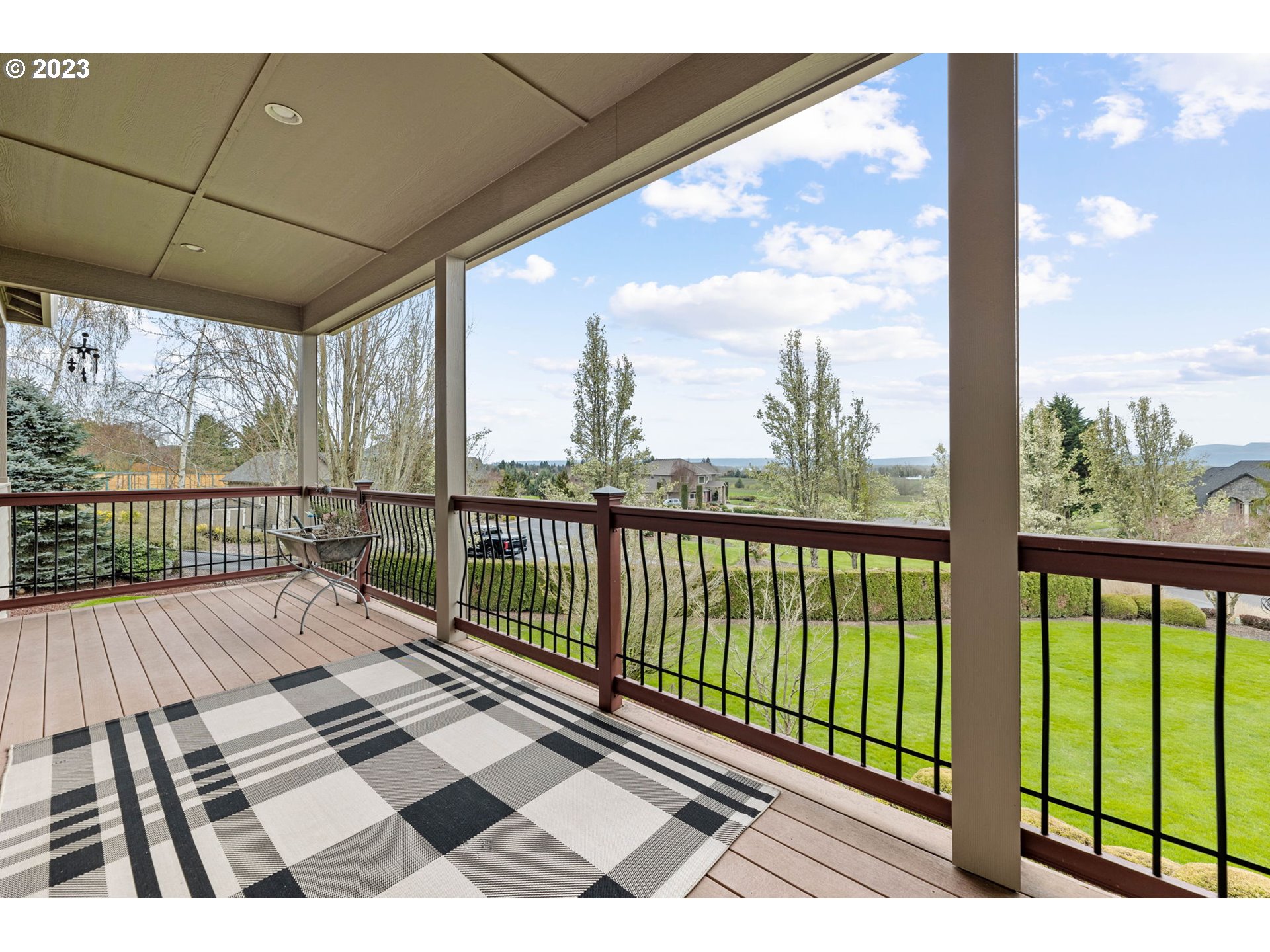 6405 Northwest 202nd Circle Ridgefield, WA 98642 - Photo 41 of 45 a view of balcony with wooden floor