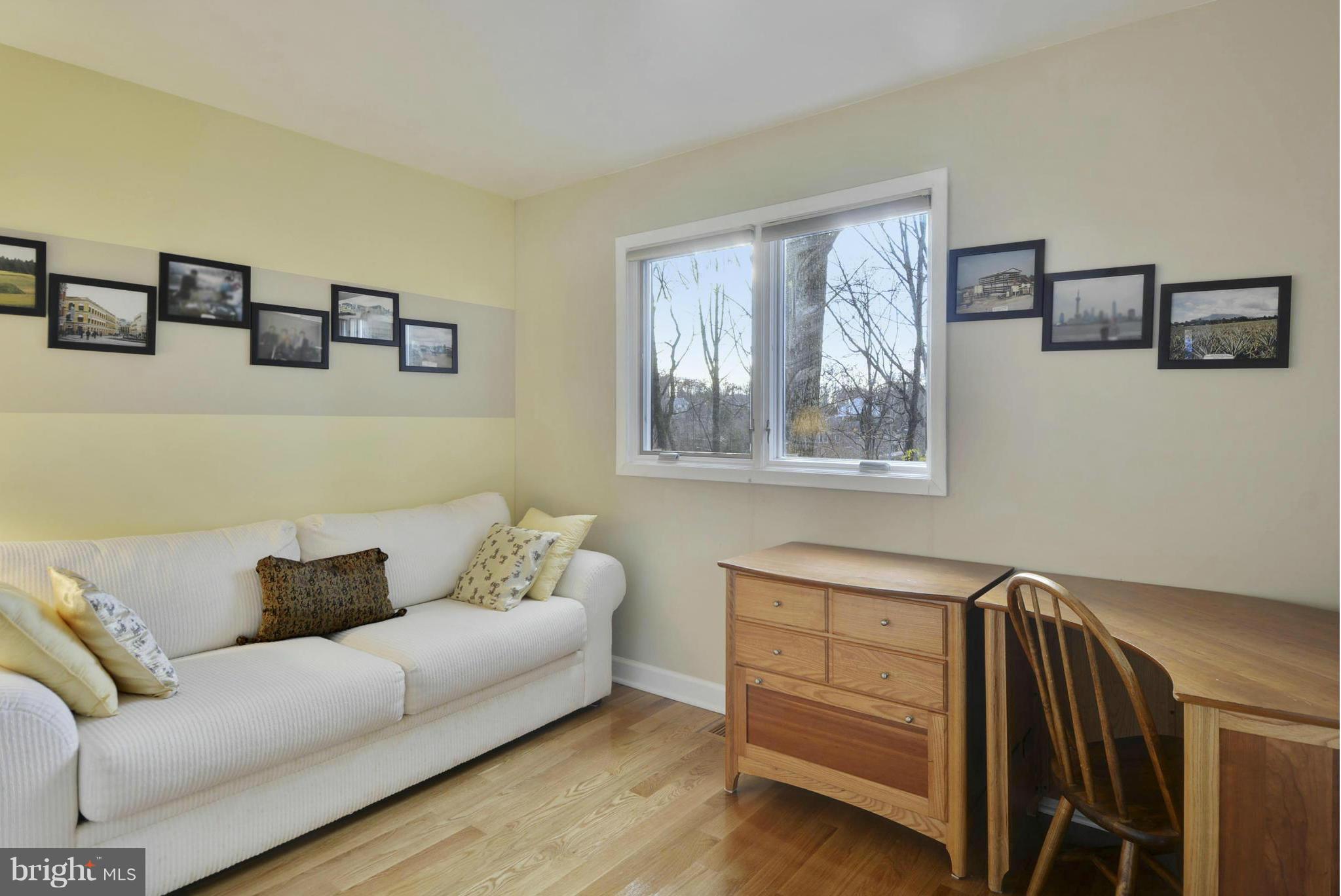 11256 Oakton Road Oakton, VA 22124 - Photo 14 of 29 a living room with furniture and a window