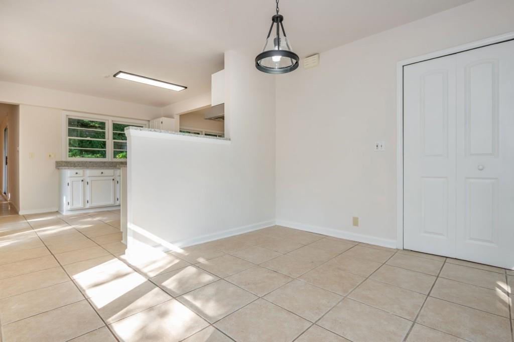 1392 Lively Ridge Road Northeast Atlanta, GA 30329 - Photo 20 of 42