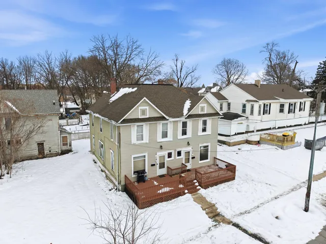 $99,900 | 108-110 East Iroquois Street, Freeport, IL 61032