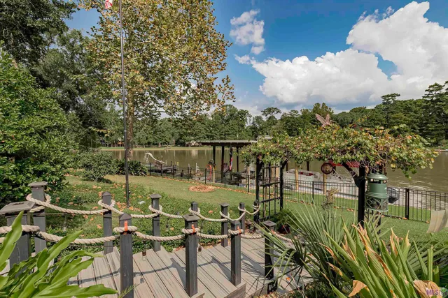 $479,999 | 17534 Summerfield Road North, Prairieville, LA 70769