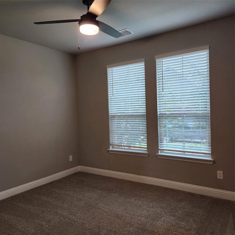 136 Spring Run Drive Decatur, TX 76234 - Photo 10 of 16