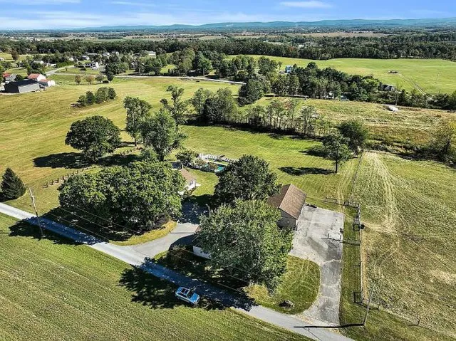 $995,000 | 20 Pasture Lane, Newville, PA 17241