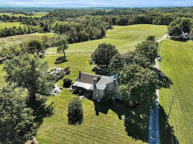 $995,000 | 20 Pasture Lane, Newville, PA 17241