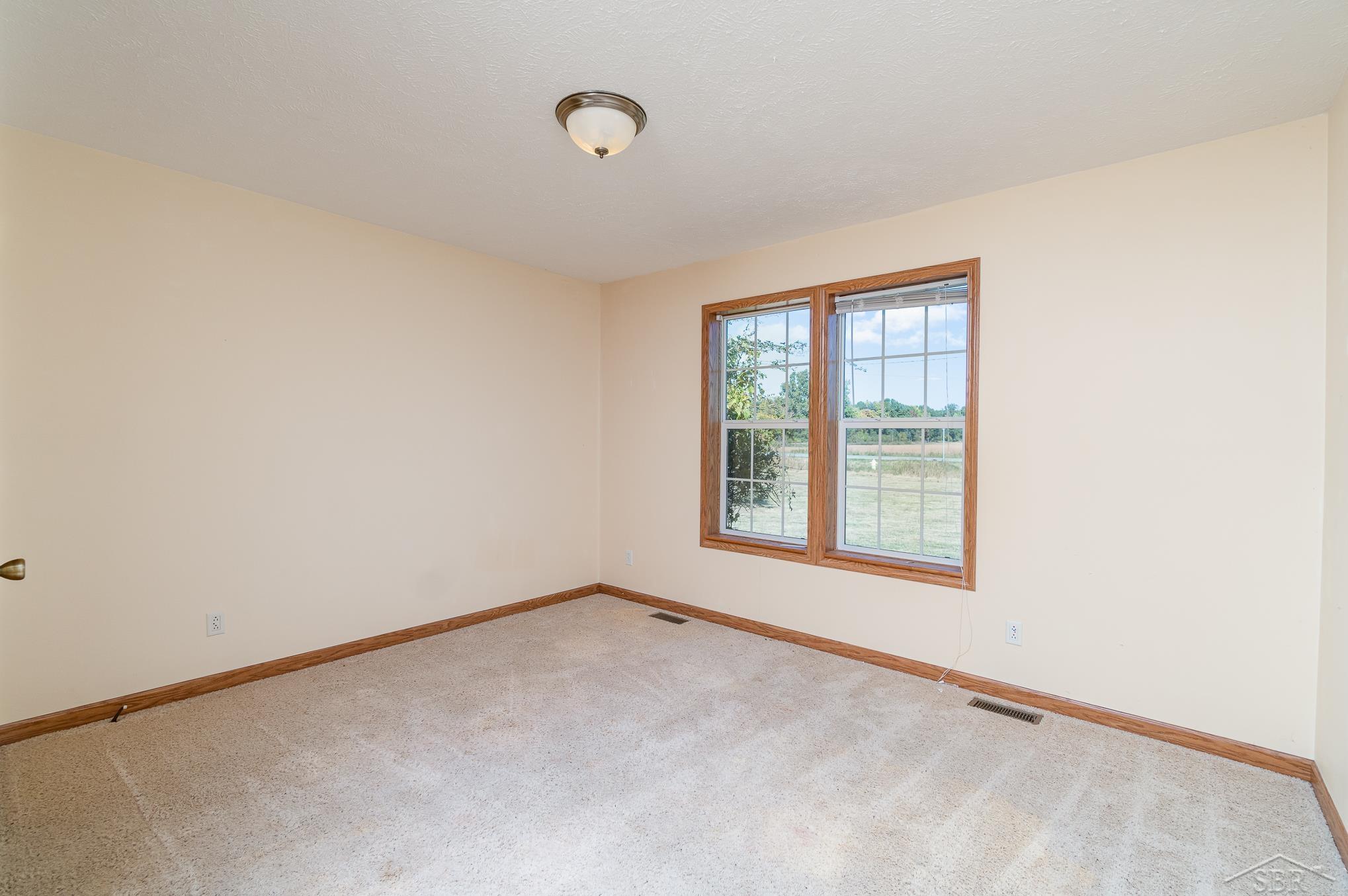1620 East Moore Road Saginaw, MI 48601 - Photo 18 of 30 Gallery Image 18