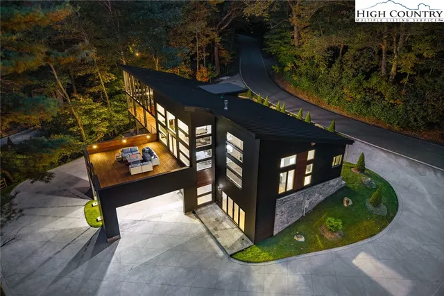 $3,995,000 | 477 Laurel Lane, Blowing Rock, NC 28605