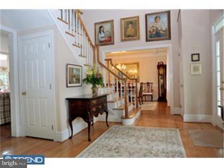 311 Dorset Road Devon, PA 19333 - Photo 3 of 21 Foyer