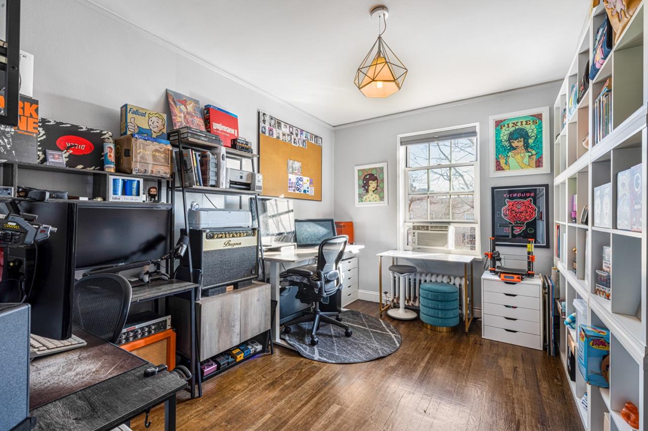 51-34 30th Avenue, Unit E6J Queens, NY 11377 - Photo 10 of 17 Bedroom