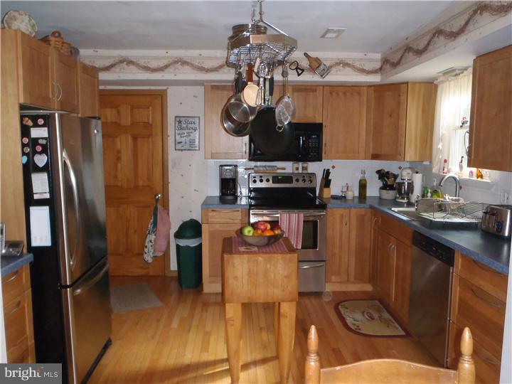 882 Rising Sun Road Telford, PA 18969 - Photo 8 of 21 Gallery Image 8