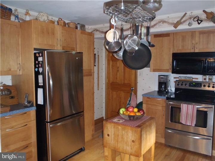 882 Rising Sun Road Telford, PA 18969 - Photo 9 of 21 Gallery Image 9