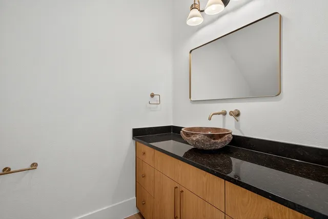 $1,495,000 | 400 Emerald Way, Horseshoe Bay, TX 78657