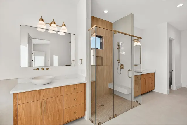 $1,495,000 | 400 Emerald Way, Horseshoe Bay, TX 78657