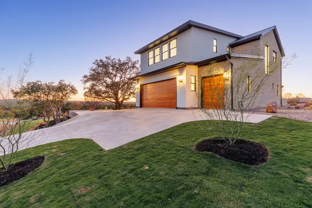 $1,495,000 | 400 Emerald Way, Horseshoe Bay, TX 78657