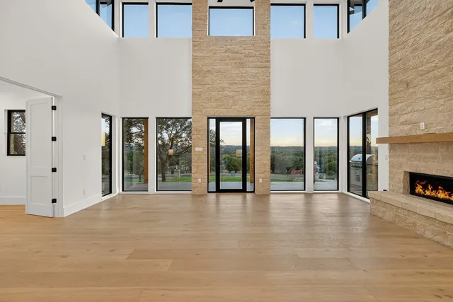 $1,495,000 | 400 Emerald Way, Horseshoe Bay, TX 78657