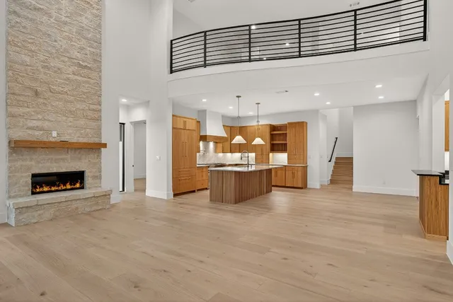 $1,495,000 | 400 Emerald Way, Horseshoe Bay, TX 78657