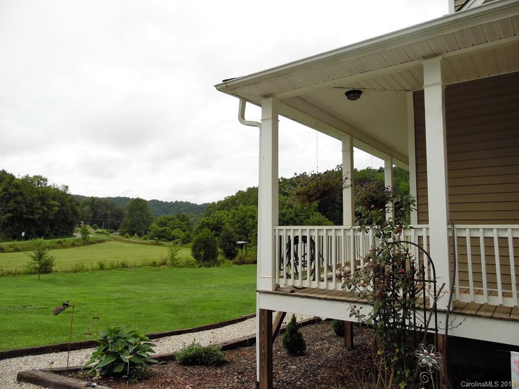 805 Worley Road Marion, NC 28752 - Photo 3 of 28 Gallery Image 3
