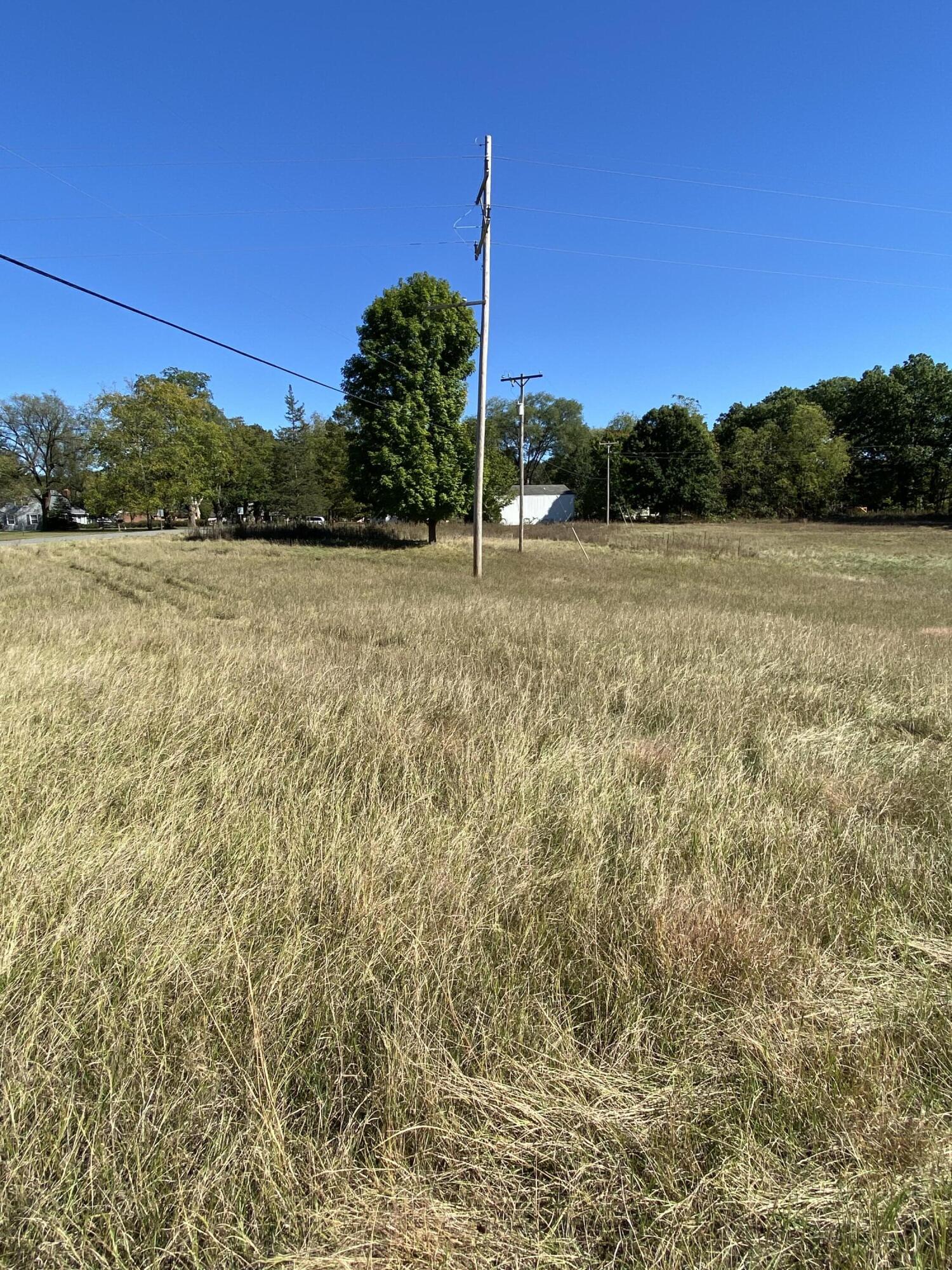 11975 9 Mile Road Plainwell, MI 49080 - Photo 3 of 8 IMG_0587