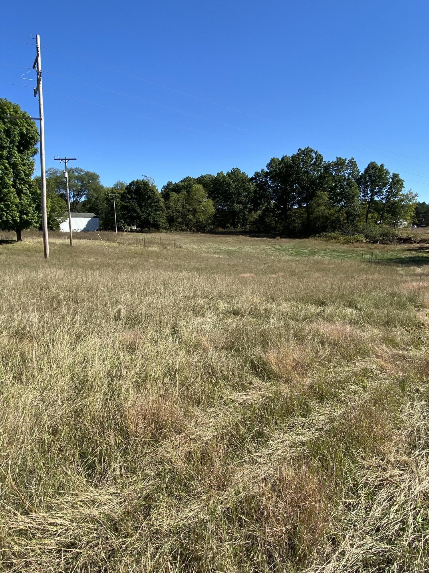 11975 9 Mile Road Plainwell, MI 49080 - Photo 4 of 8 IMG_0588