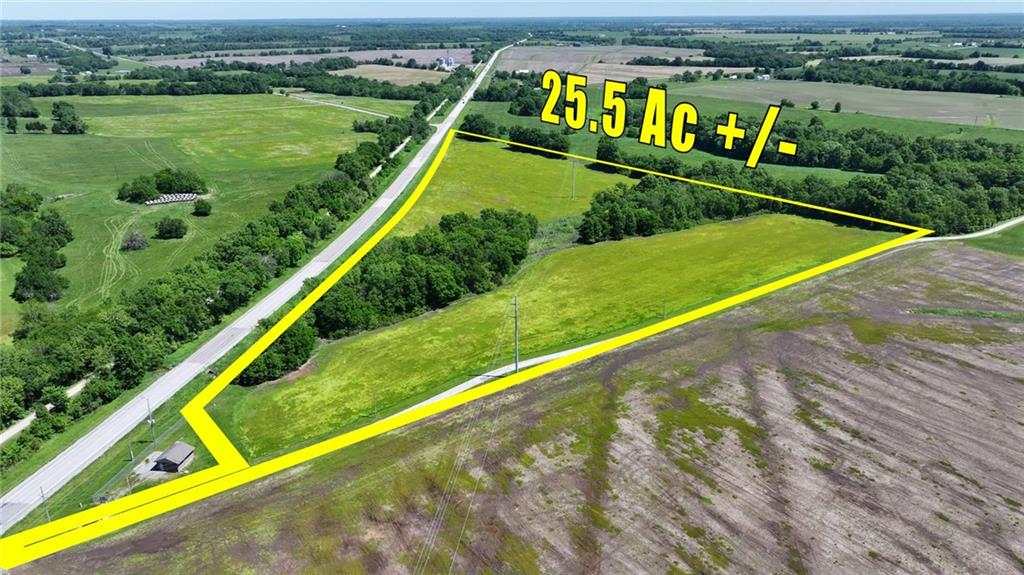 75 Northeast 254p Road Clinton, MO 64735 - Photo 4 of 21