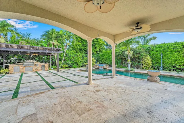 $2,780,000 | 13400 Southwest 83rd Avenue, Pinecrest, FL 33156