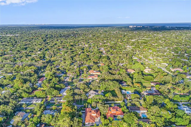 $2,780,000 | 13400 Southwest 83rd Avenue, Pinecrest, FL 33156