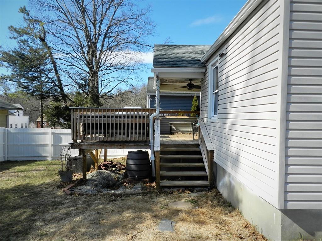875 Wilbraham Road Springfield, MA 01109 - Photo 26 of 34