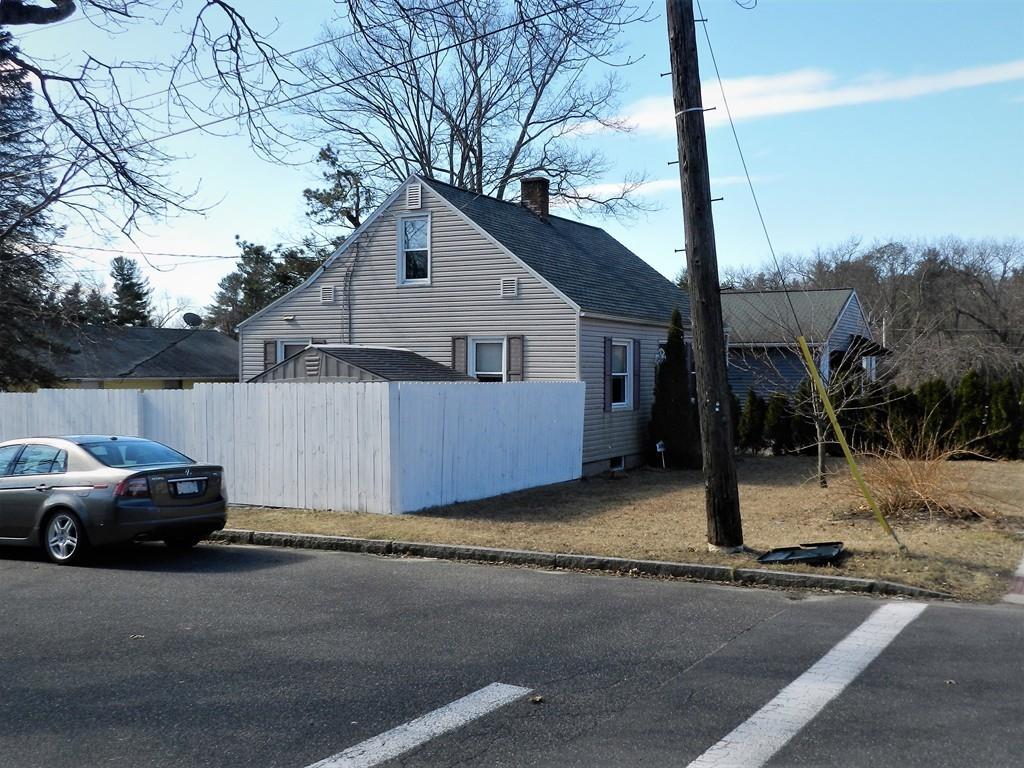 875 Wilbraham Road Springfield, MA 01109 - Photo 31 of 34